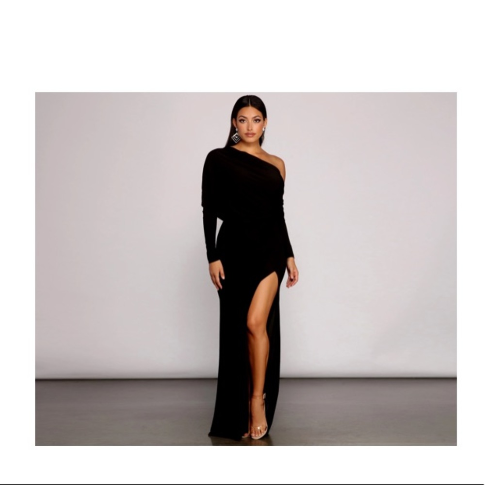 Black formal high slit s